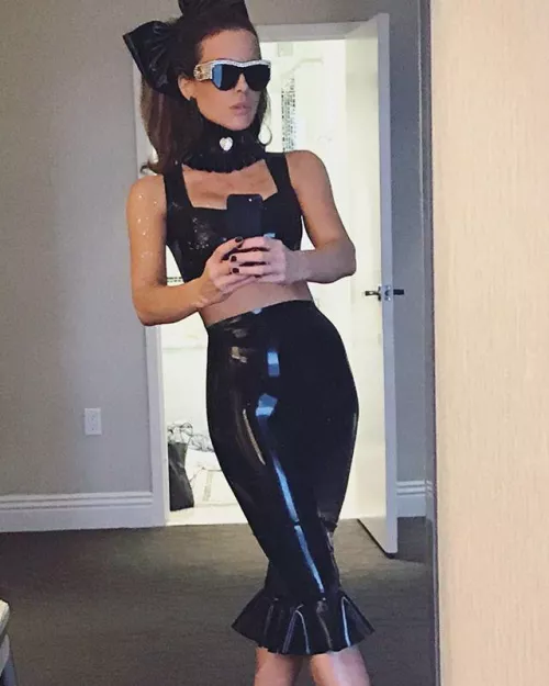 Kate B by 0rangeeAppeal