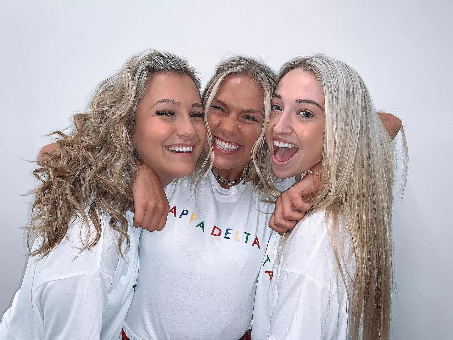 KD Blondes posted by WarmObserver