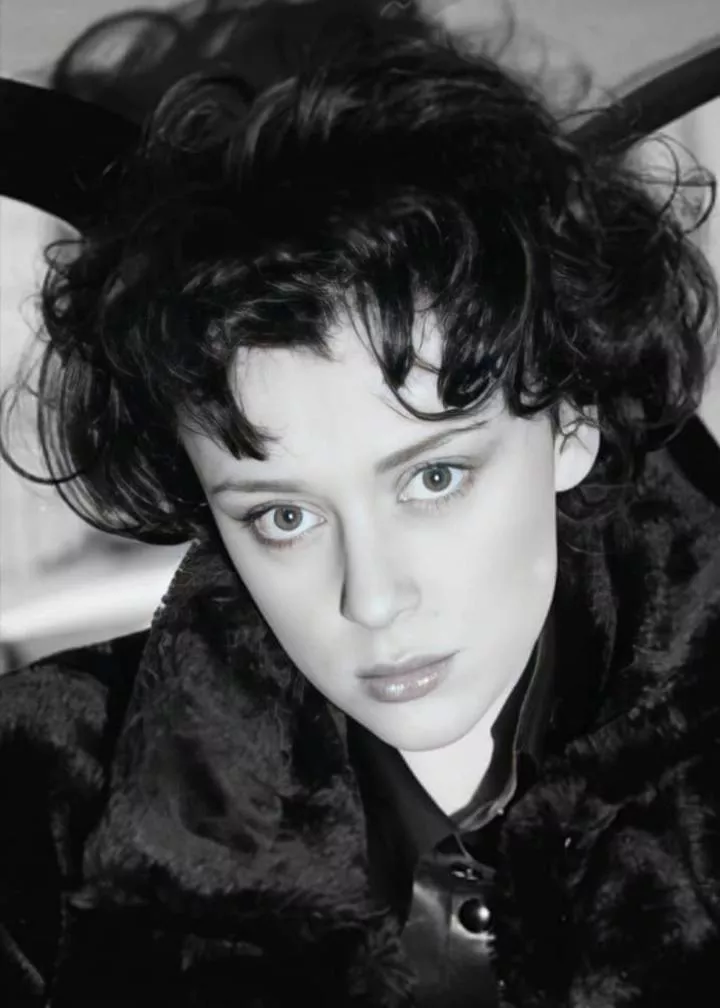 keeley Hawes 1996 posted by UnderstandingFirm313