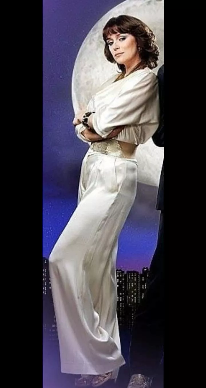 keeley Hawes (2008) posted by UnderstandingFirm313