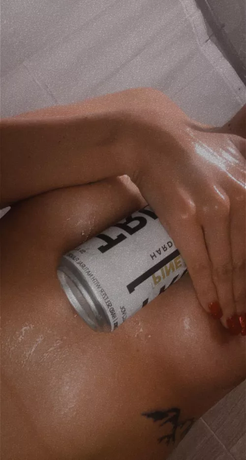 Keep the girls hydrated 💦 by bubblebunnzie