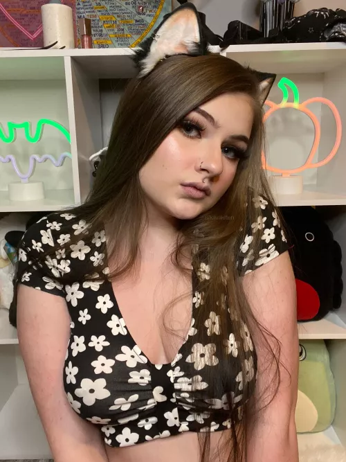 keep the tail wagging! by kavakitten