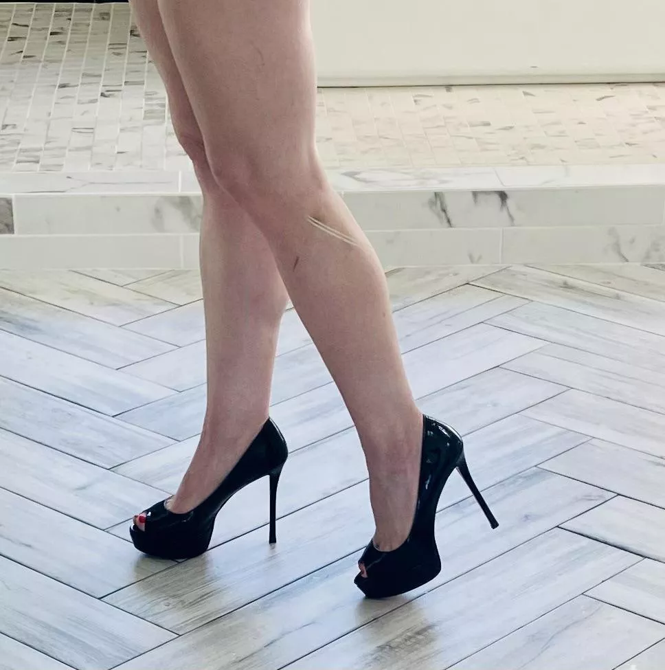 Keeping one foot in front of the other 👠👠 posted by handful1075