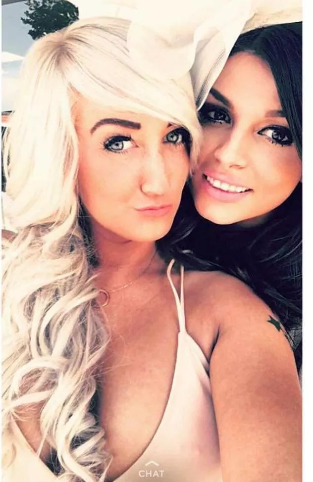 kelly posted by controling1