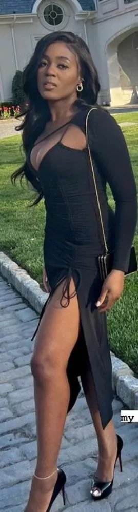 Kemi (BB21) in a black dress posted by PowerInspector