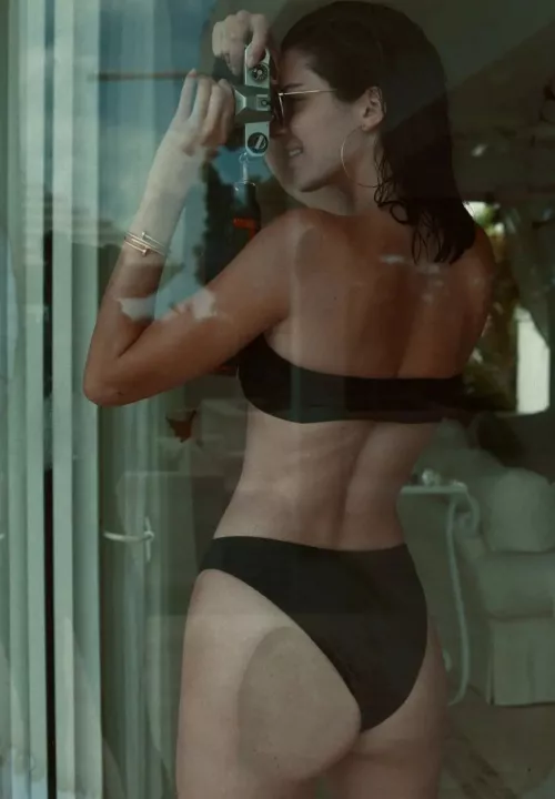 Kendall Jenner by onehornymofo