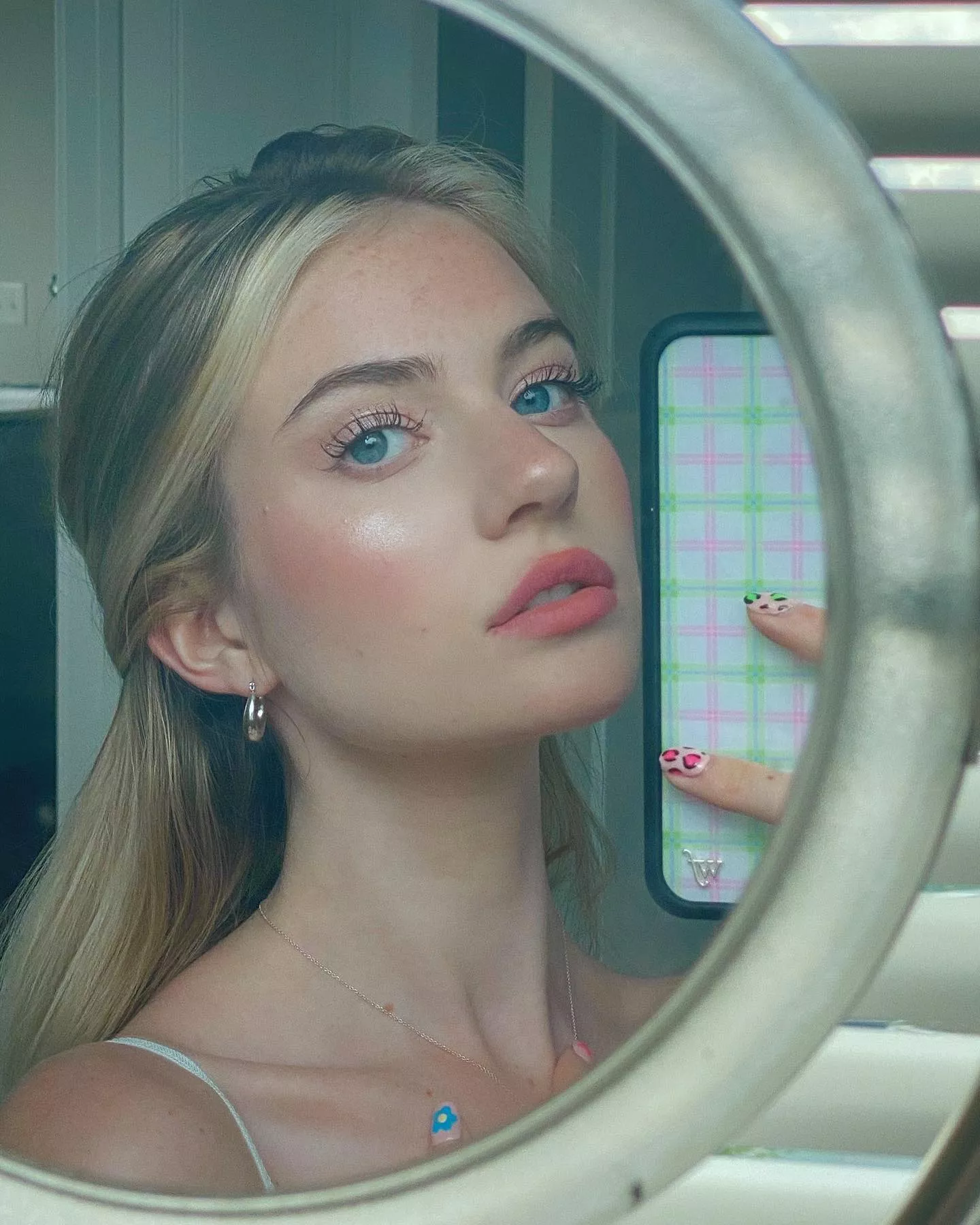 Kennedy Claire Walsh posted by shbmpl