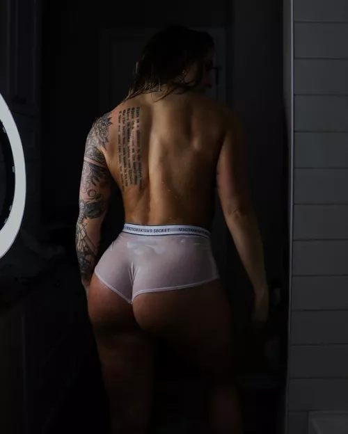 Kiera ( IG kedfit ) by Northpole88