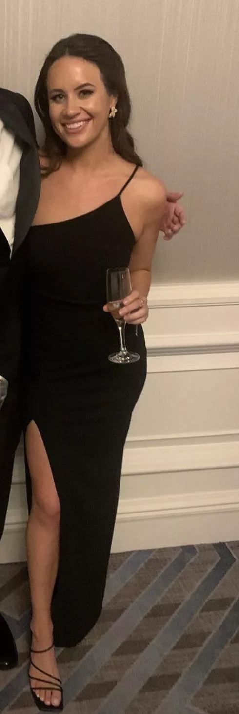 Kik randomman1122 to jerk trib non-nudes of my friend Hannah posted by meast1122