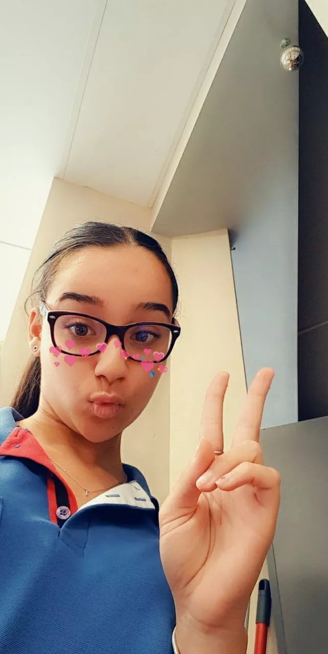 Kik: Tara_k31: 18F Am I the only one who prefers tributes to dick pics in my dm's? If u feel the same, can't wait for ur msg then xx posted by Its_snazy