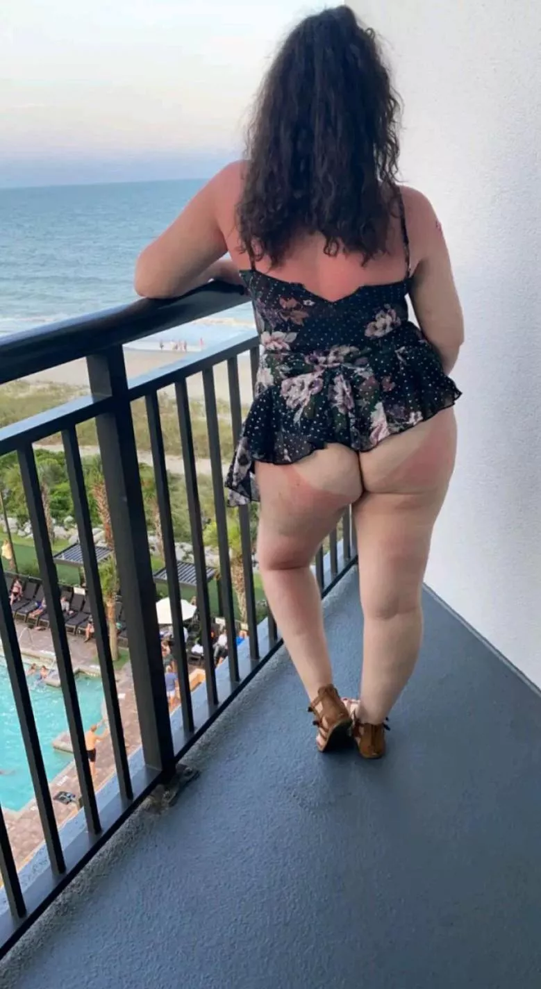 [kik Tridoakes] Who wants to tribute my wife posted by Normal_Economist6161