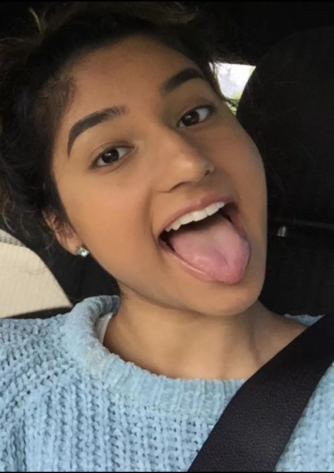 [kik uttiu] a cocktrib for nudes posted by NewOutlook97