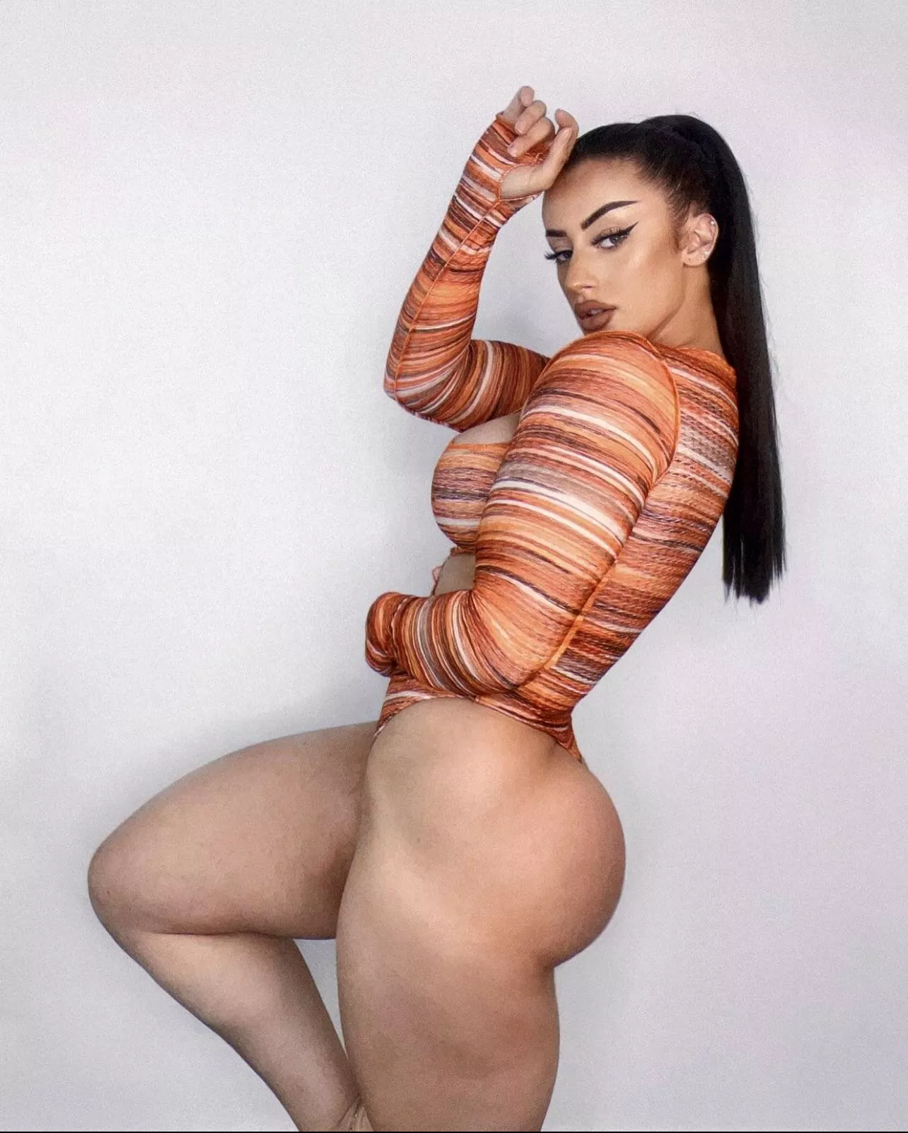 Kiki Vhyce posted by taserbeam