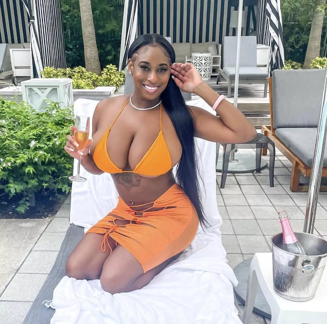 Killer smile! posted by Pit-Master