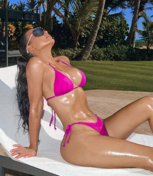 Kim by ImpressiveCeleb