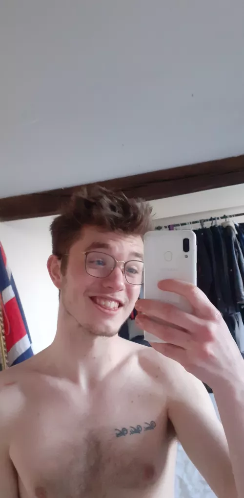 Kinda dig the aesthetic of glases. (Yes its spelt wrong as this page wont allow the spelling with double s) by BrbMakingACuppaT