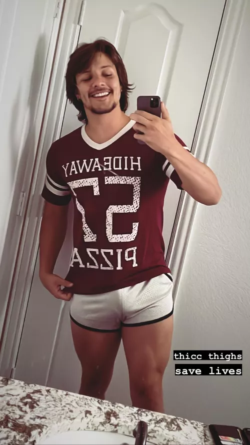 kinda digging this 70s vibe lately by PrinceOfCups13