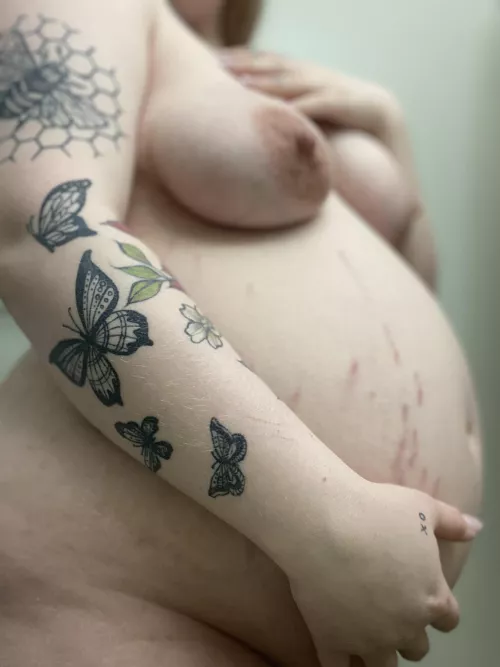 Kinda insecure about my chubby body... would you still fuck me? by Only-ivanalane