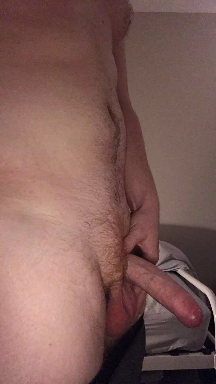 Kinda tipsy and horny rn. Dm me posted by label-m