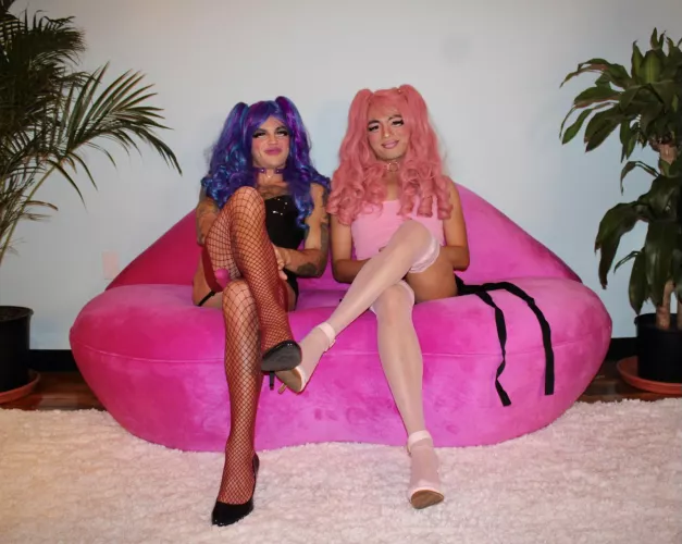 Kinky Beautician turned us into sissy dolls by scarlettsensi
