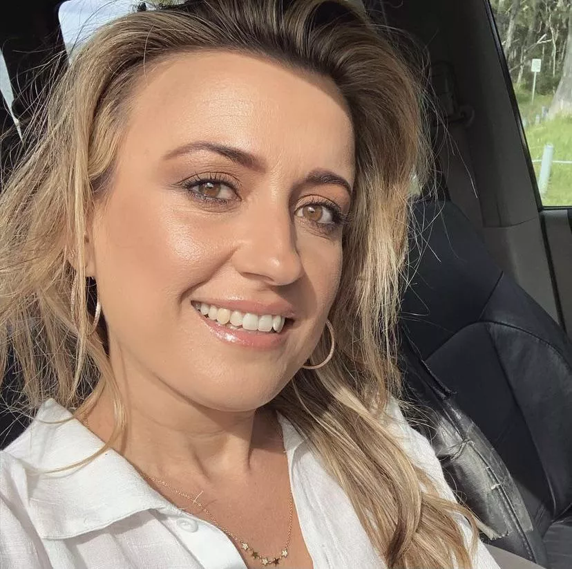 Kirsty Lee Akers posted by Toolsdown56