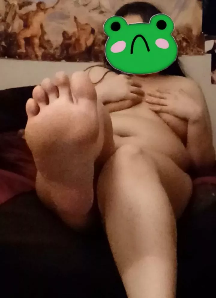 kiss it~ posted by BabieGremlin