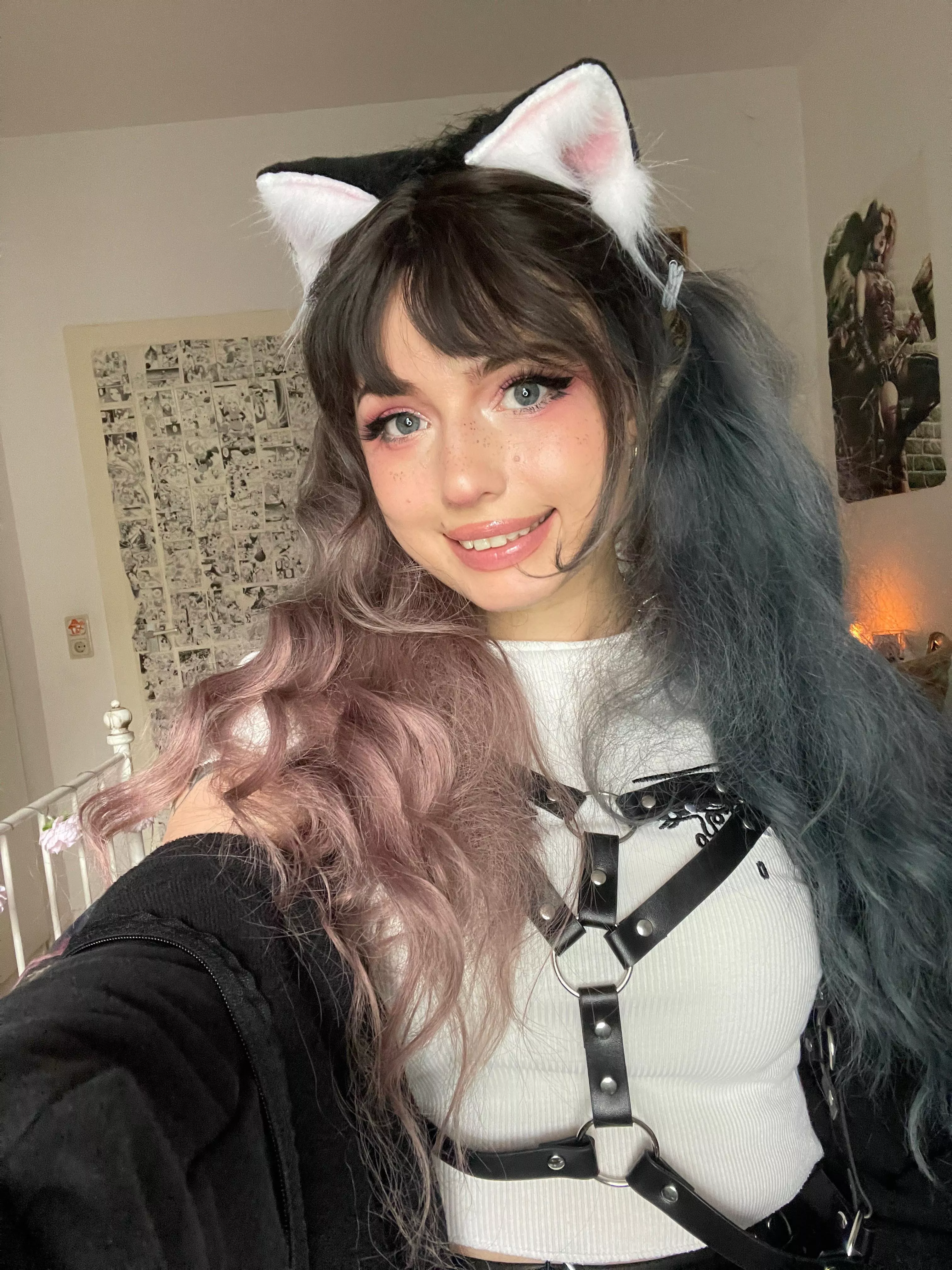 Kiss kiss <3 posted by lombreinsolente