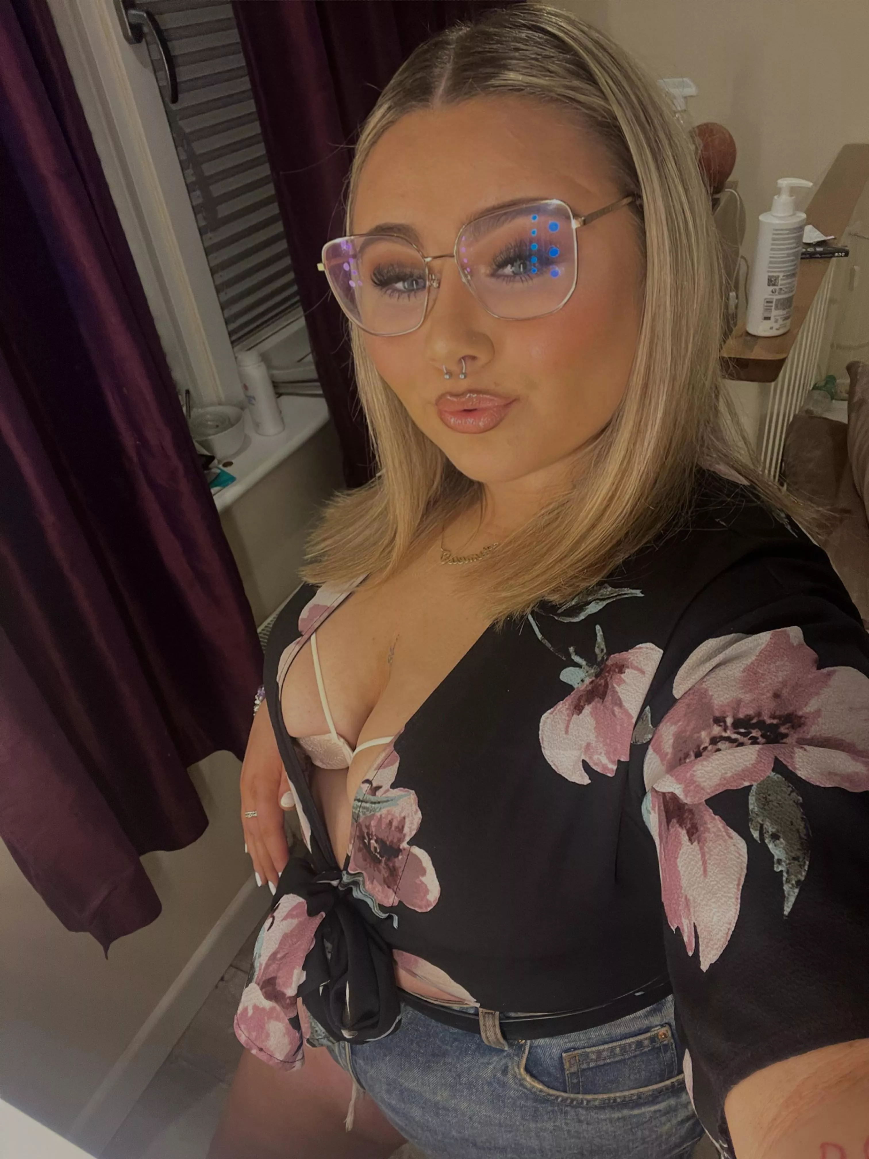 Kiss kiss x posted by eimearfitzp