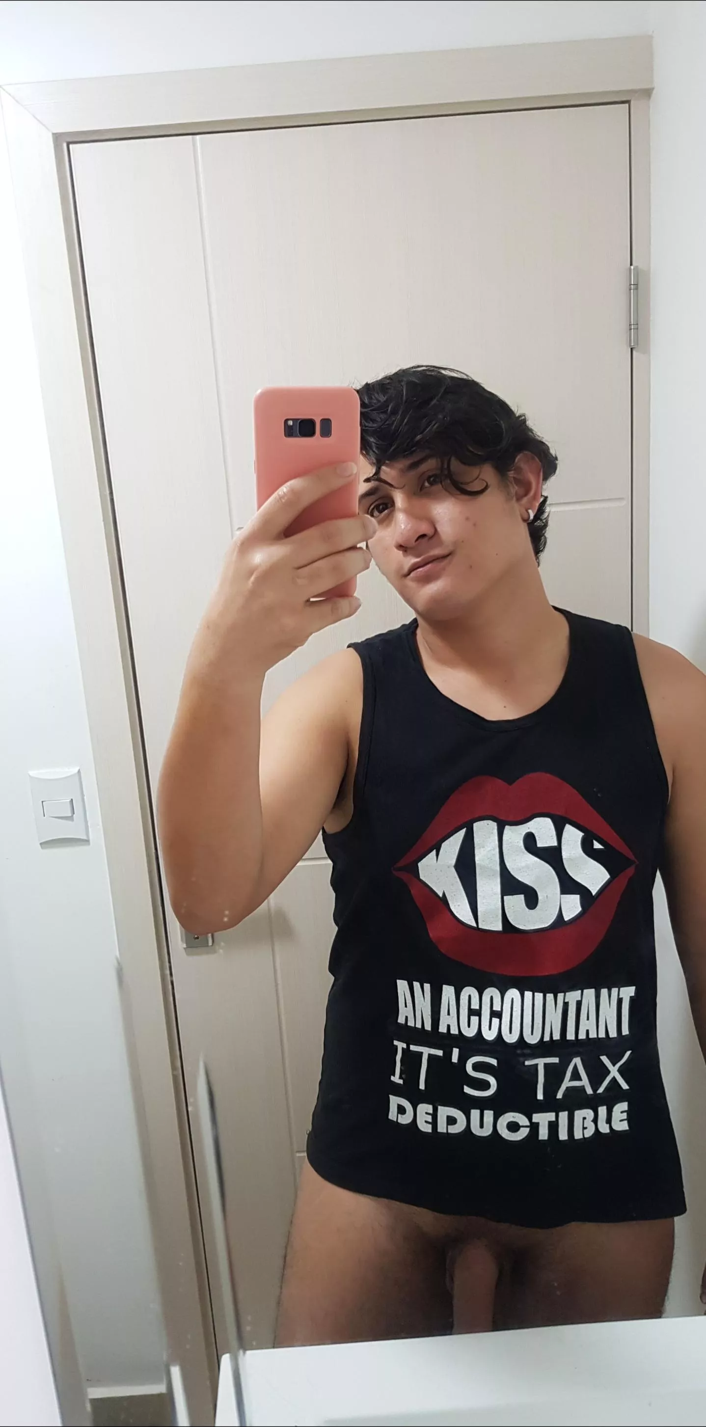 Kiss me posted by Zukarita1