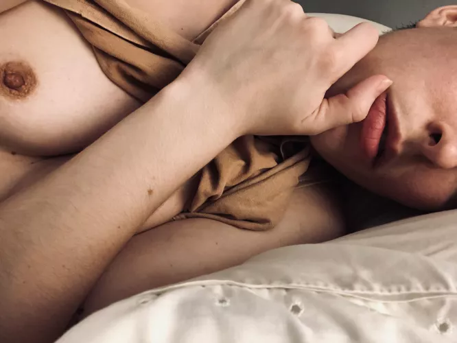 Kiss me by misssevenpointfive