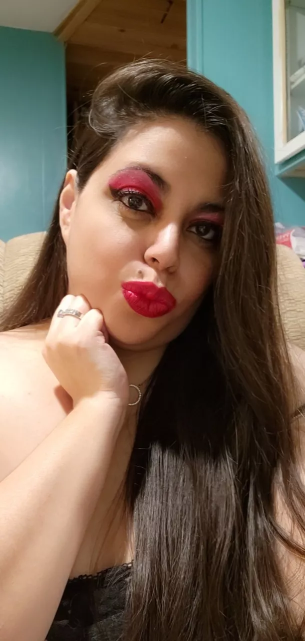 Kiss me Daddy 😘 posted by VixenCupcake