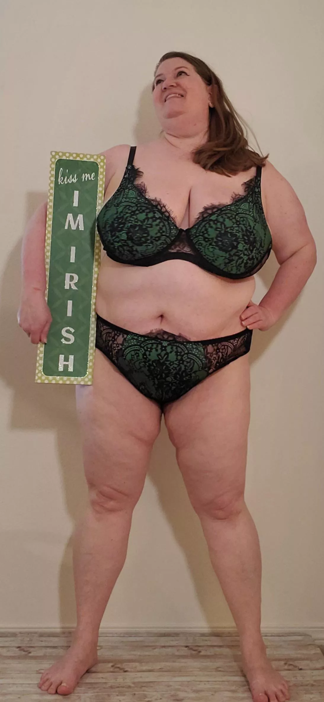 kiss 💋 me I'm Irish ☘️ [F49] posted by Lavender_Lush72