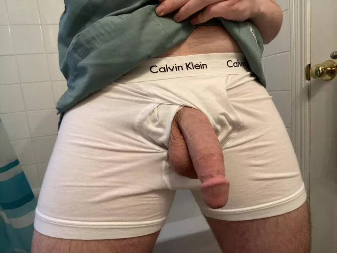 Kiss me til I’m hard? by longcockcracka