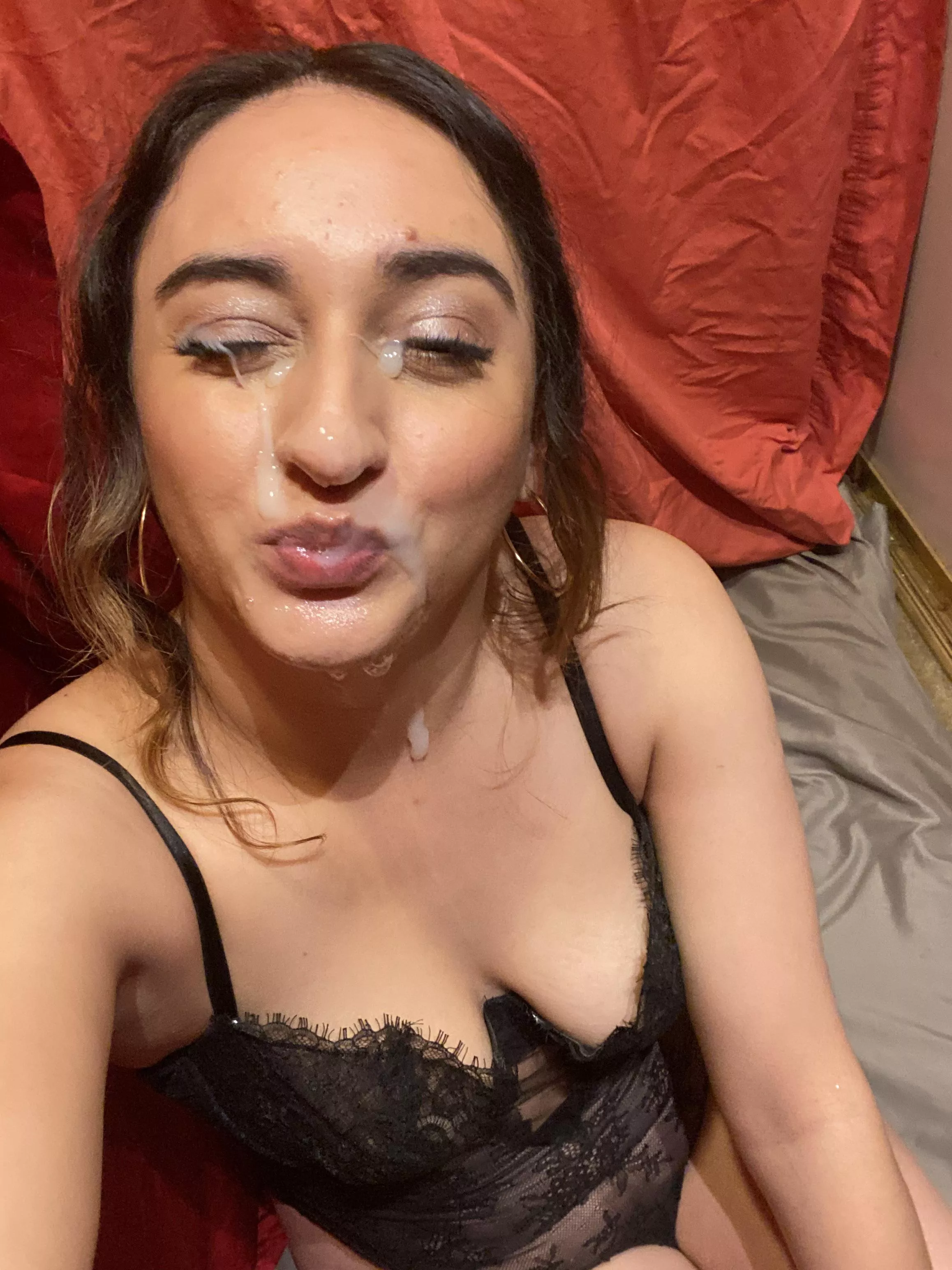 Kisses posted by wolfandbunny2019