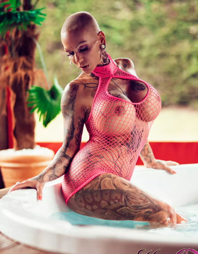 Kitty Danx??? posted by quicklymiaow