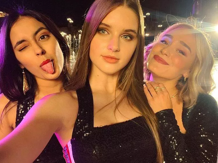 KMF posted by Minnieee99