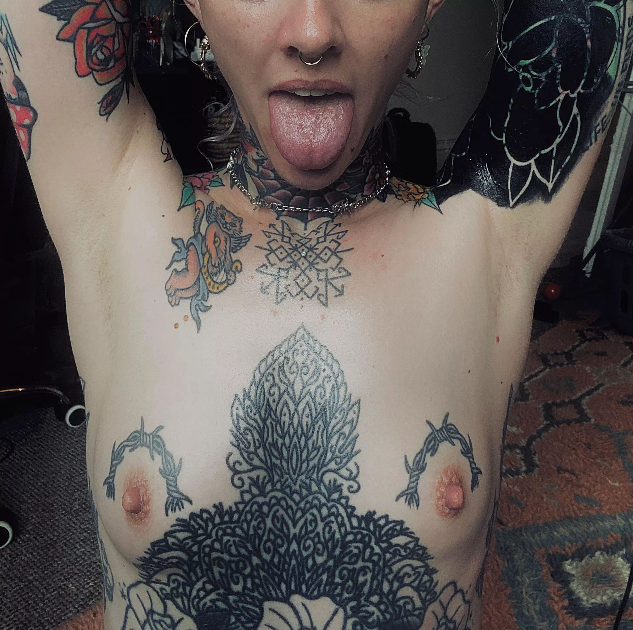 Kneel before my pits posted by kkushbabyy