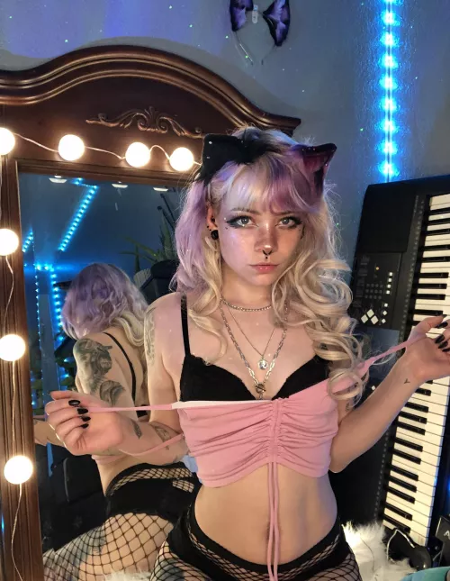 Knock up my small body~ by your_fav_emoslut