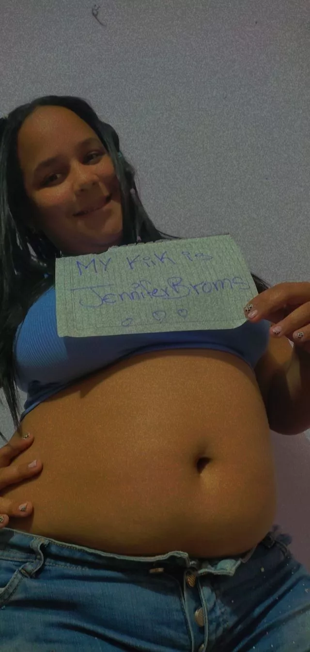 Knocked up and horny🤭 posted by reddijennibroms