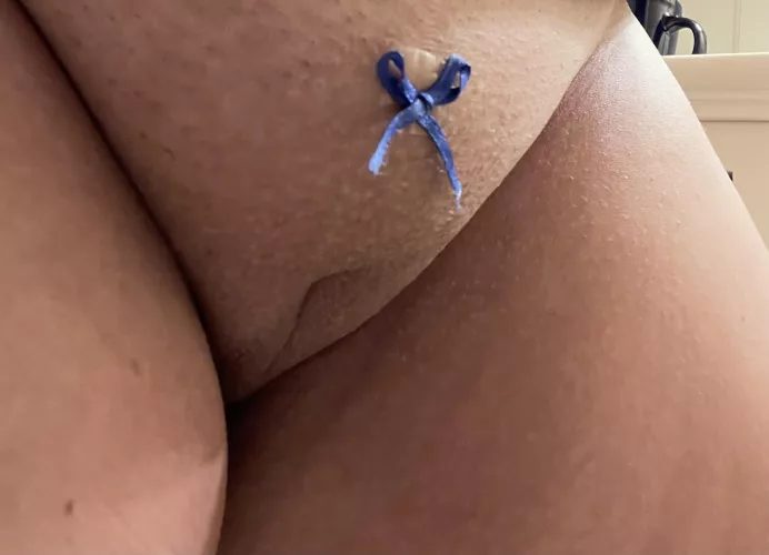 Knotted strings and beautiful bows; beauty on the one He chose [F] by bellaboo1117