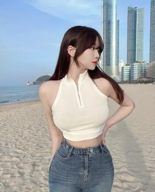 Korean Cutie in Busan by MequonX