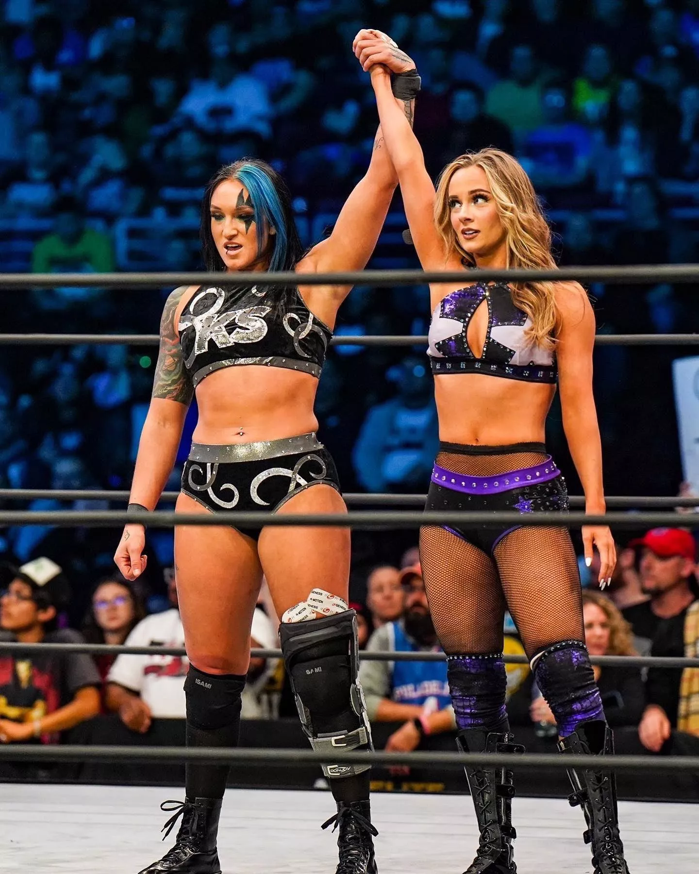 Kris Statlander and Anna Jay posted by HydeNJekyl