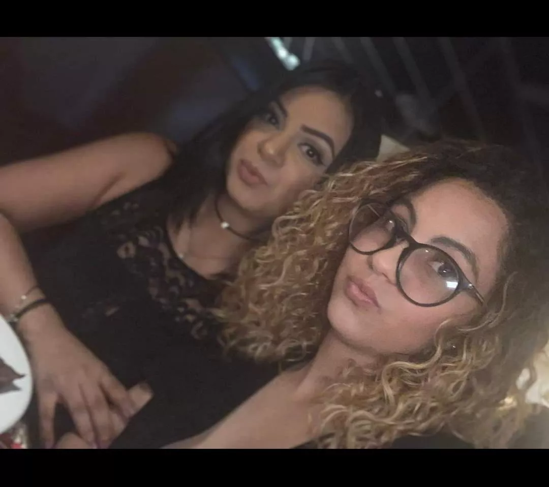 L or R? (Got more pics of both😉) posted by Asmodeus649