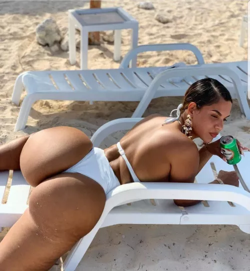 La presidenta by ManyFlavors