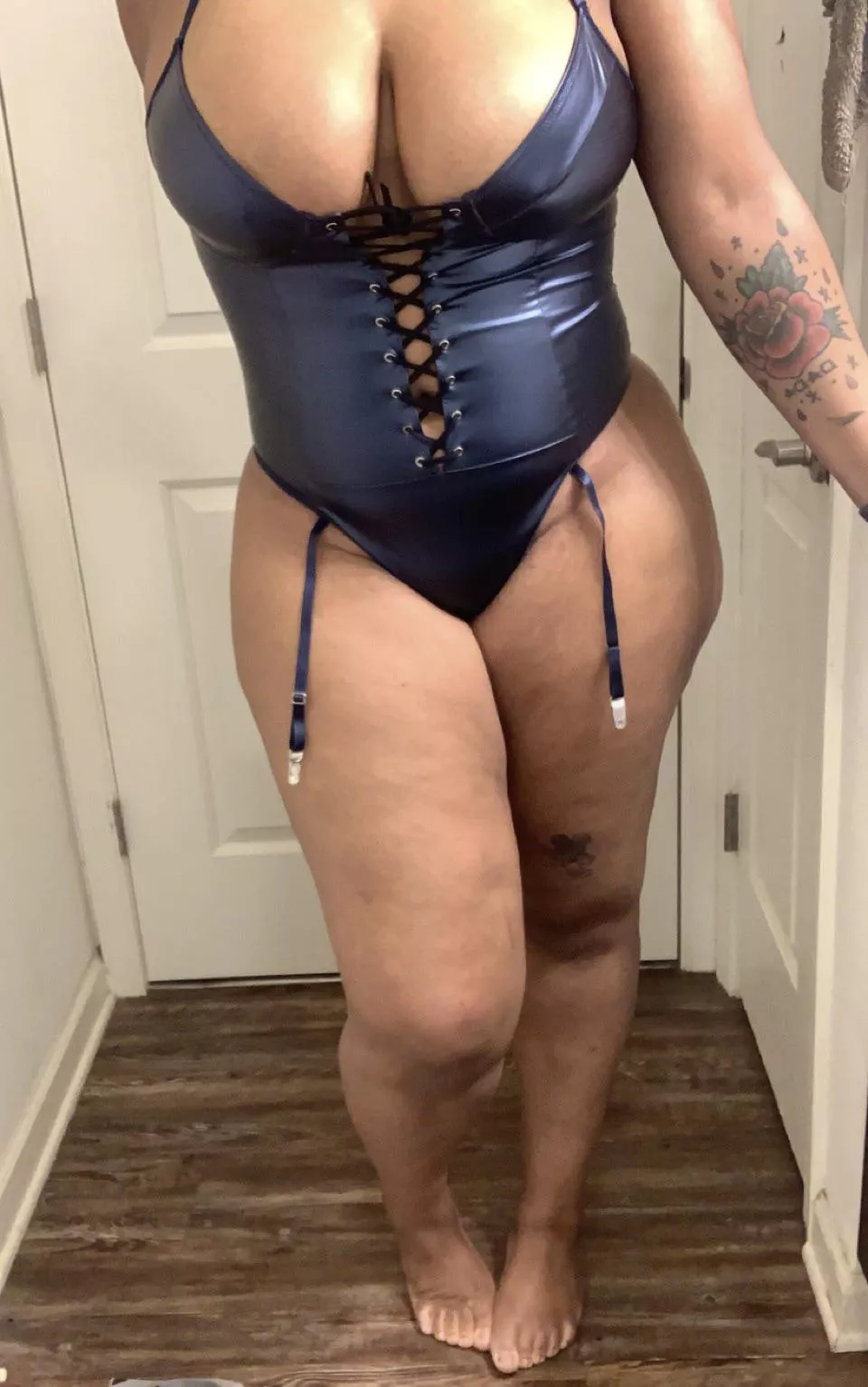 Lace me up posted by LatinaNinaa