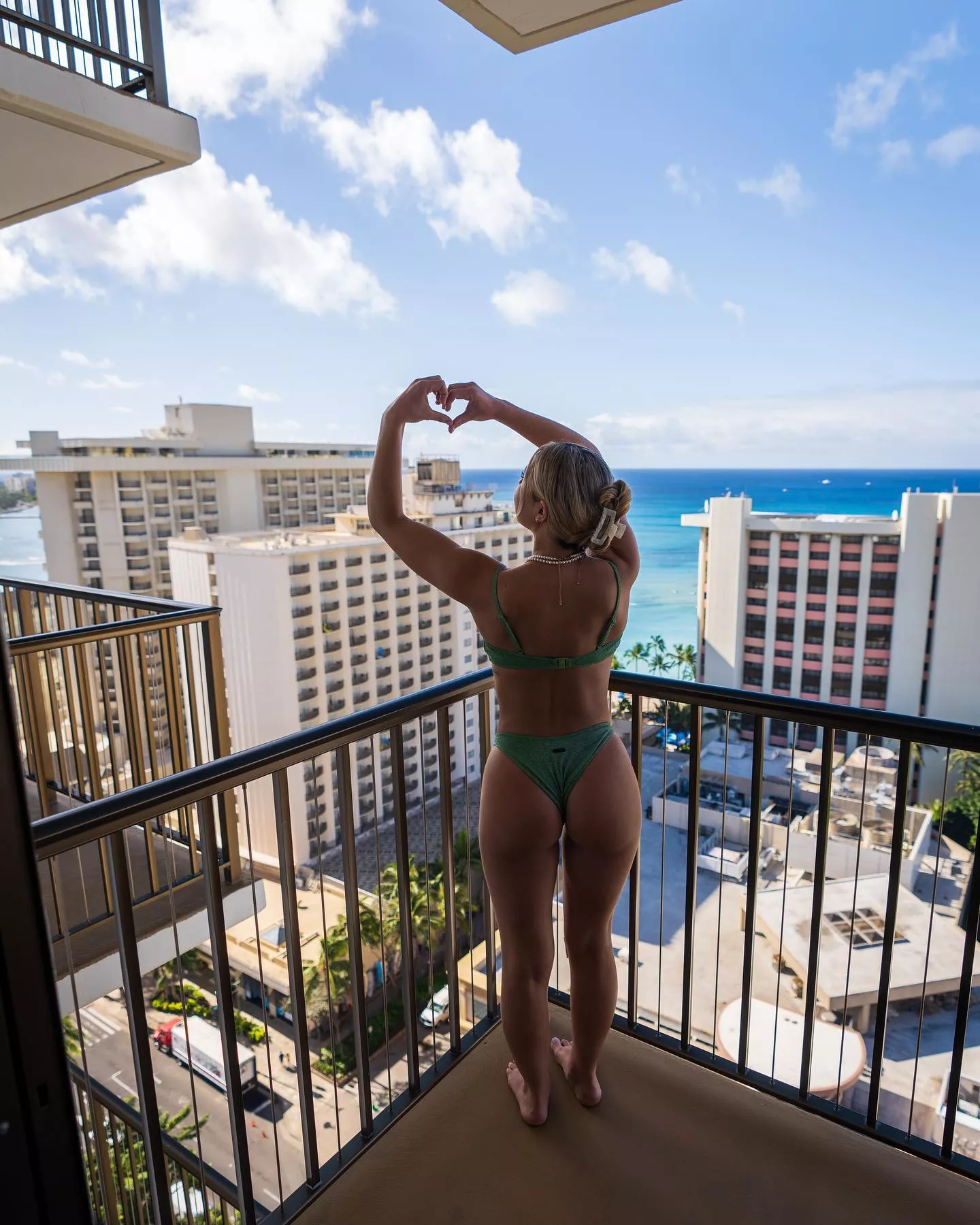 Lacey posted by civilrainy