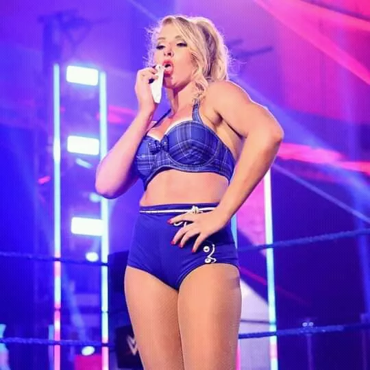 Lacey evans posted by papapa79