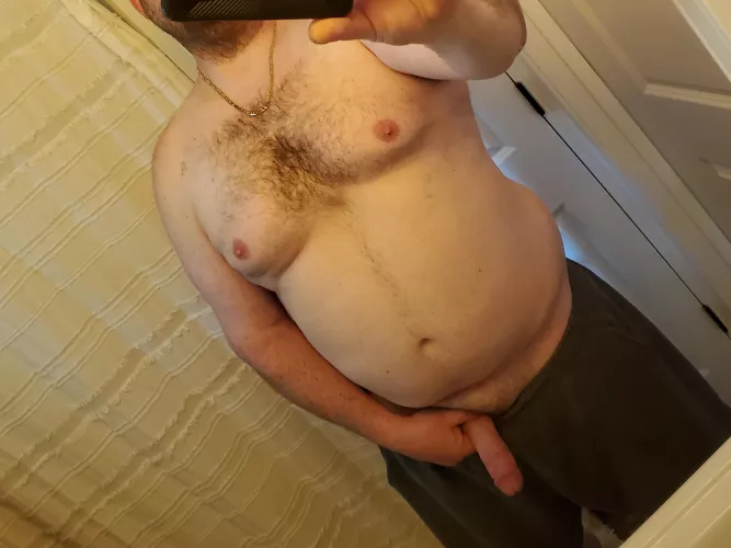 Ladies, give a thick guy a chance.. by ThickBlueCollar