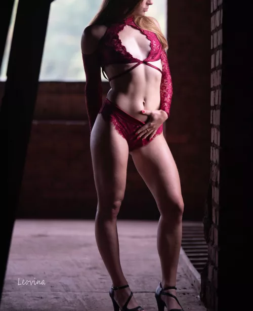 Lady in Red by Leovina