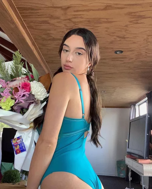 @lajceeee by Piapeachi